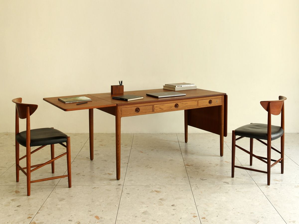 AT305 Desk | AndersonC | AndersonC