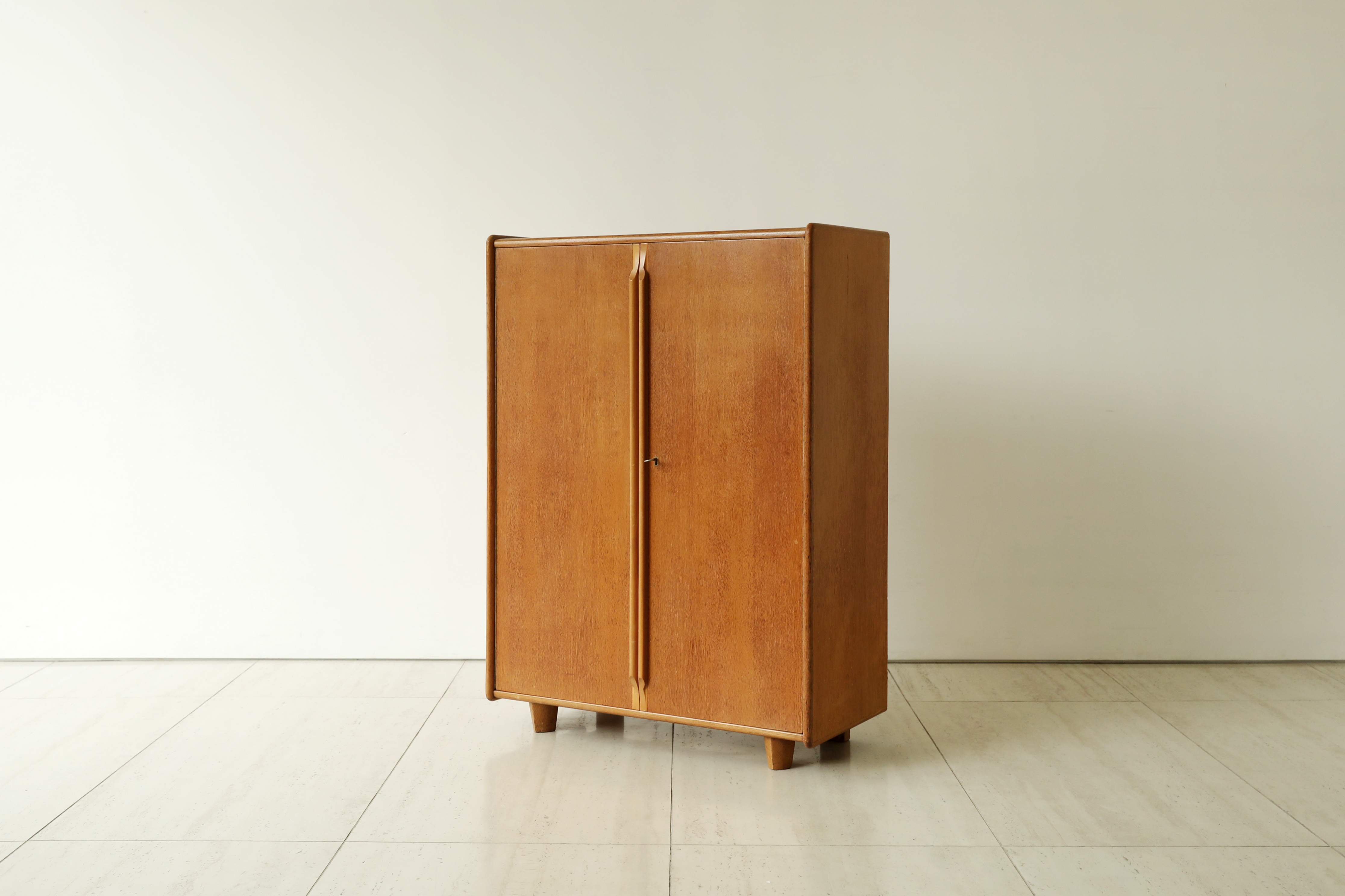 CE06 Cabinet | AndersonC