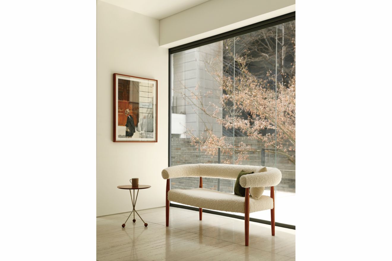 Model 2612 Ring Settee | AndersonC | AndersonC