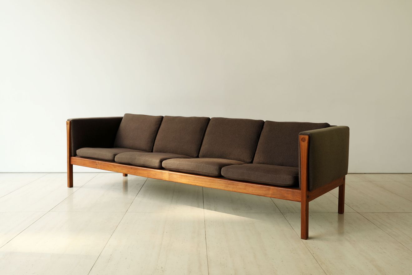 AP62/4 Sofa | AndersonC
