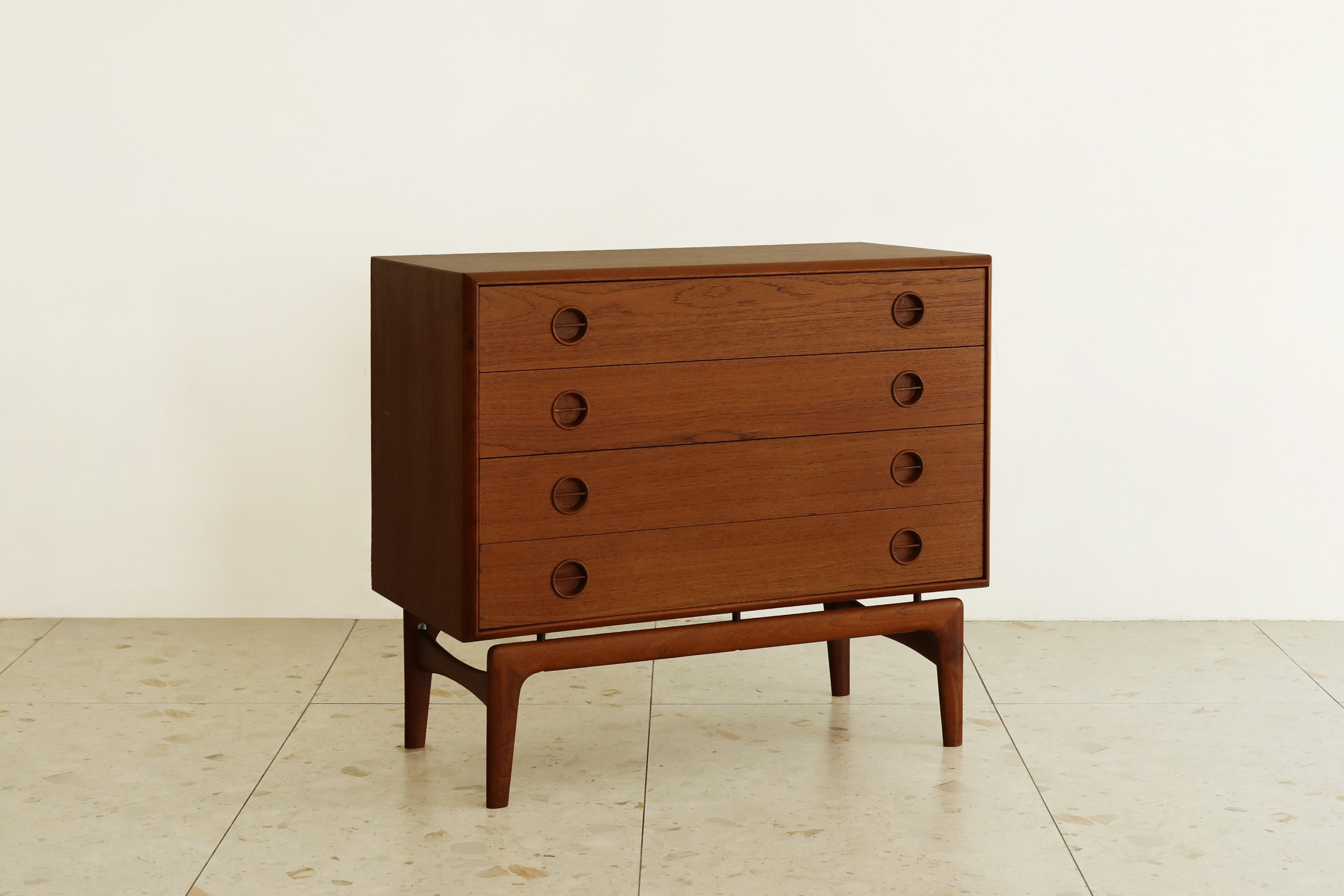 Dresser | AndersonC | AndersonC